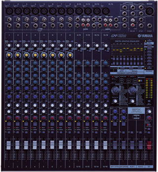 Image de Table de mixage Amplifiée YAMAHA EMX5016CF 2*500W